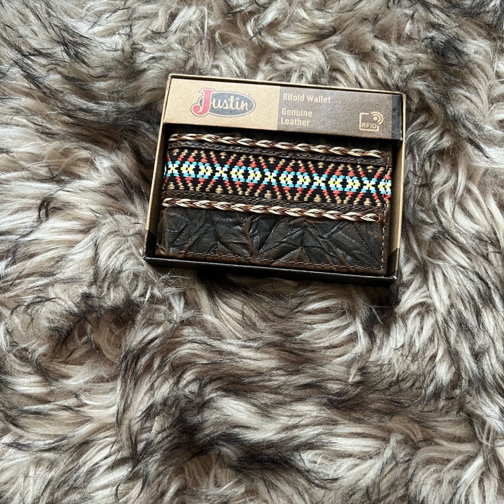 Justin Boots Women's Brown Leather Wallet with Multicolor Pattern
